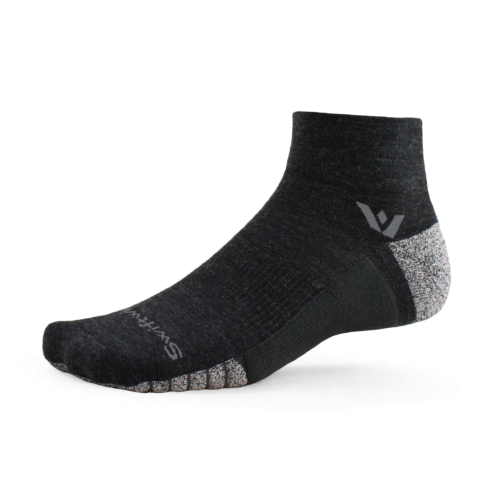 Swiftwick Flite XT Trail Quarter Crew Socks Coal L 
