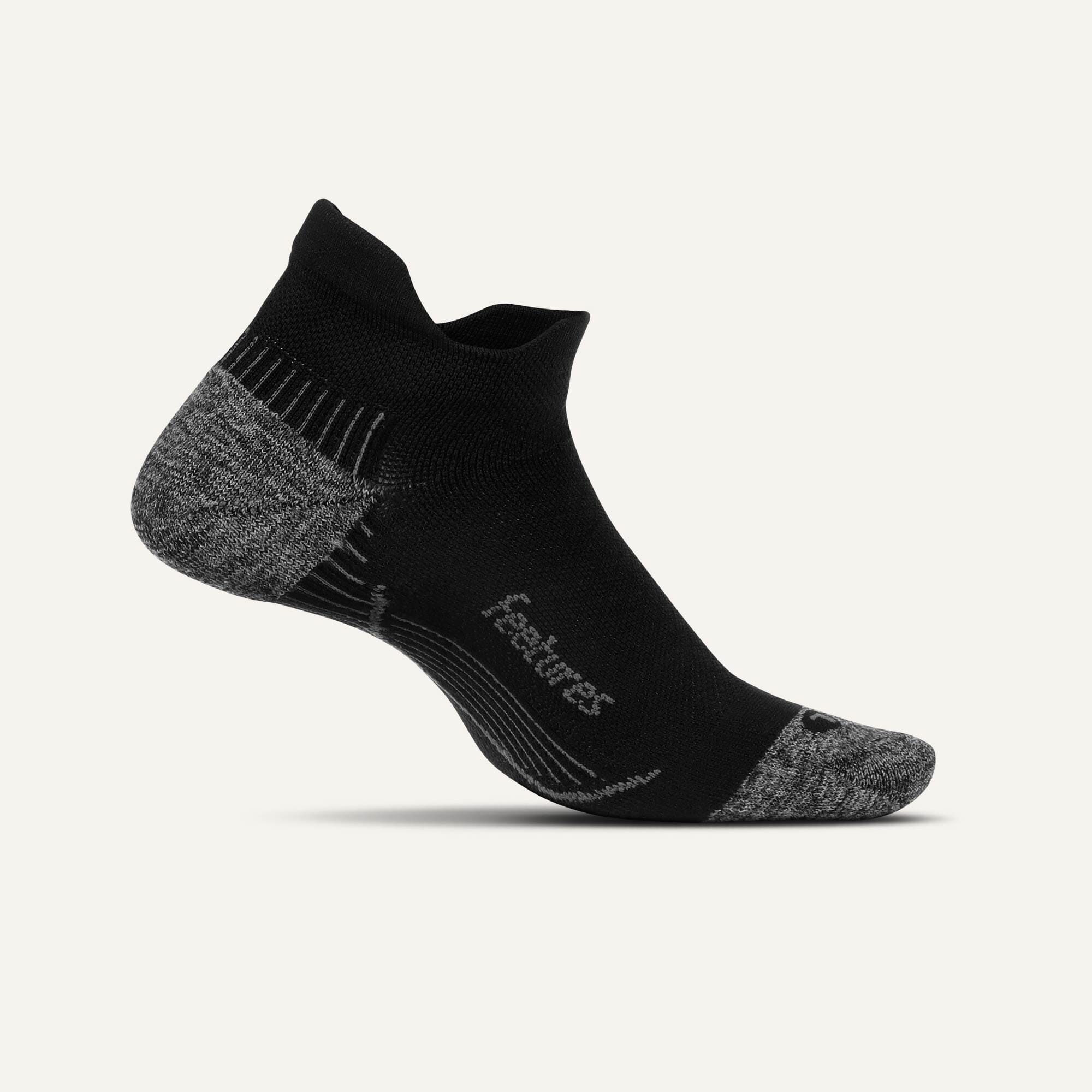 Feetures Plantar Fasciitis Relief Ultra Light No-Show Tab Socks Black Medium 