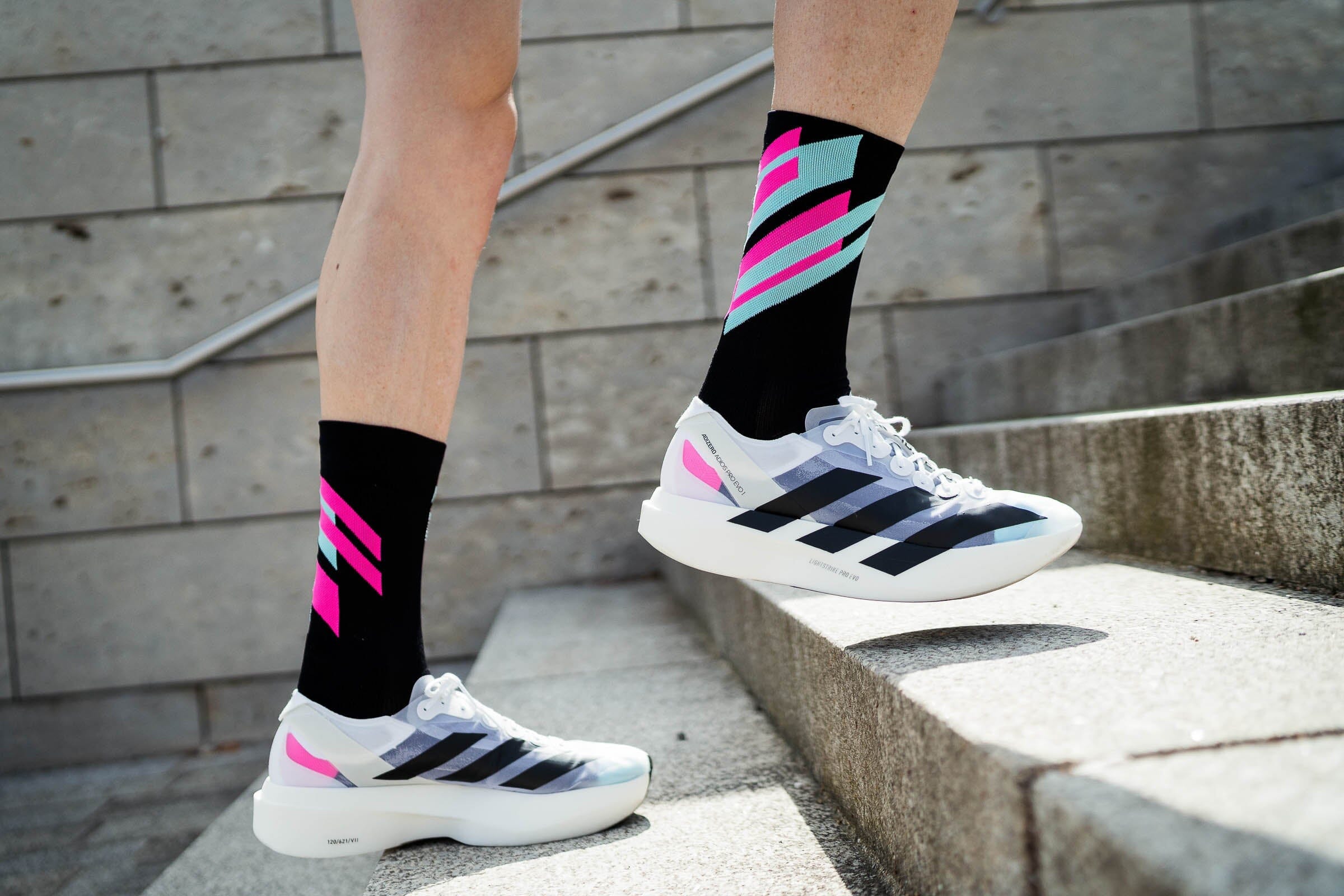 Incylence Renewed 97 Philipp Pflieger Training V4 Black Mint Pink Socks 