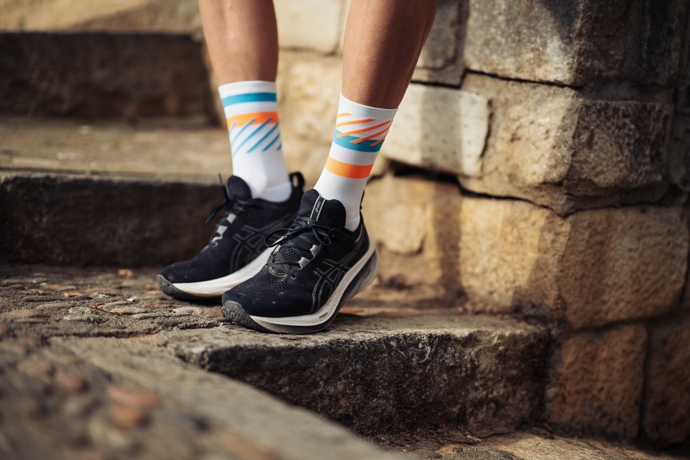 Incylence Running Disrupts White Blue Orange Socks 