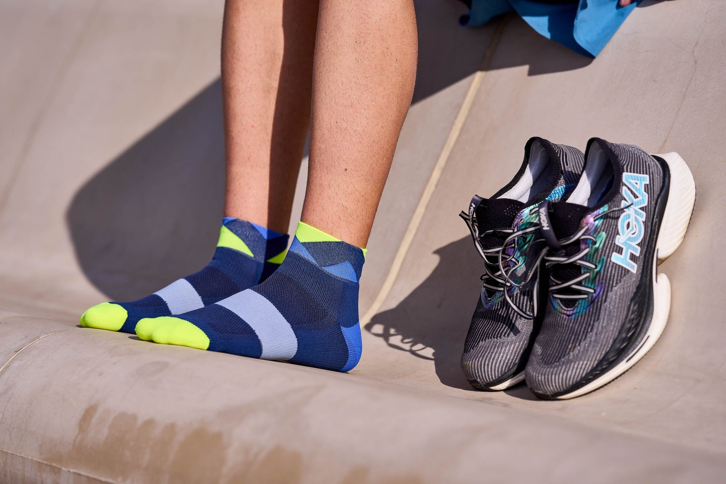 Incylence Running Peaks Short Navy Blue Canary Socks 