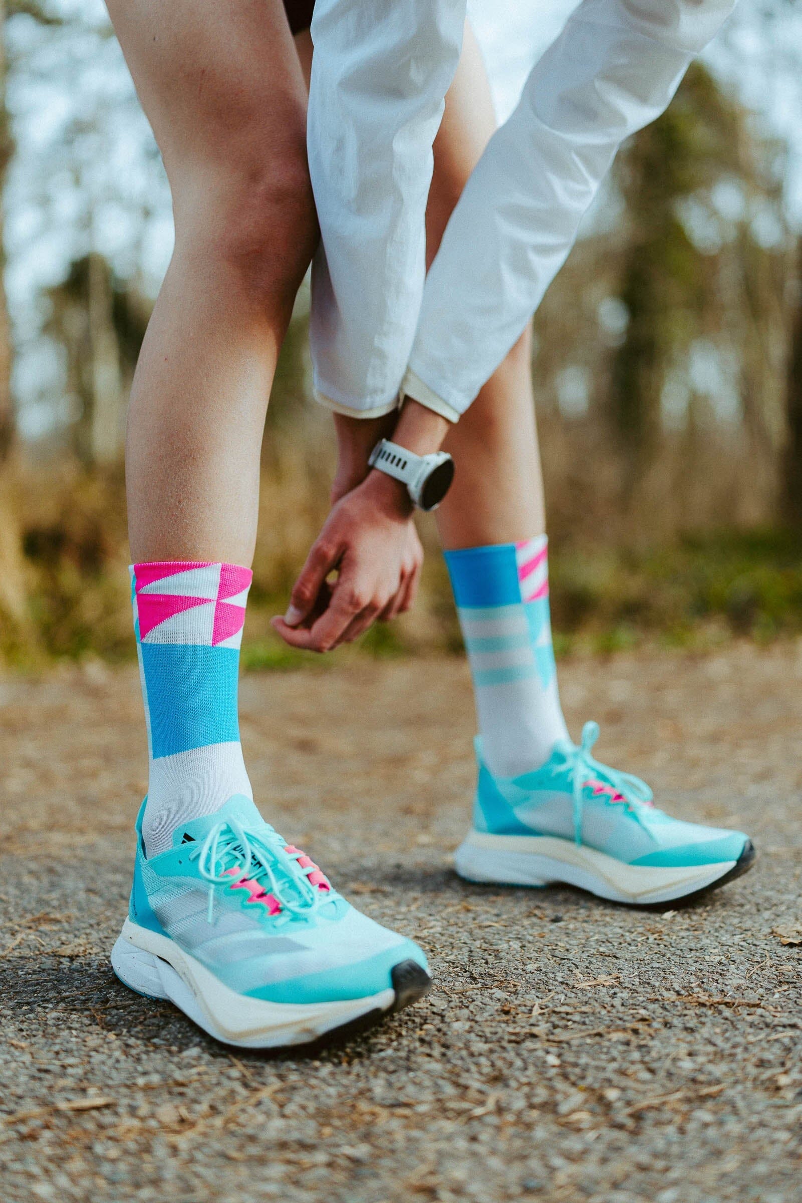 INCYLENCE ULTRALIGHT ELEMENTS WHITE BLUE PINK Socks INCYLENCE