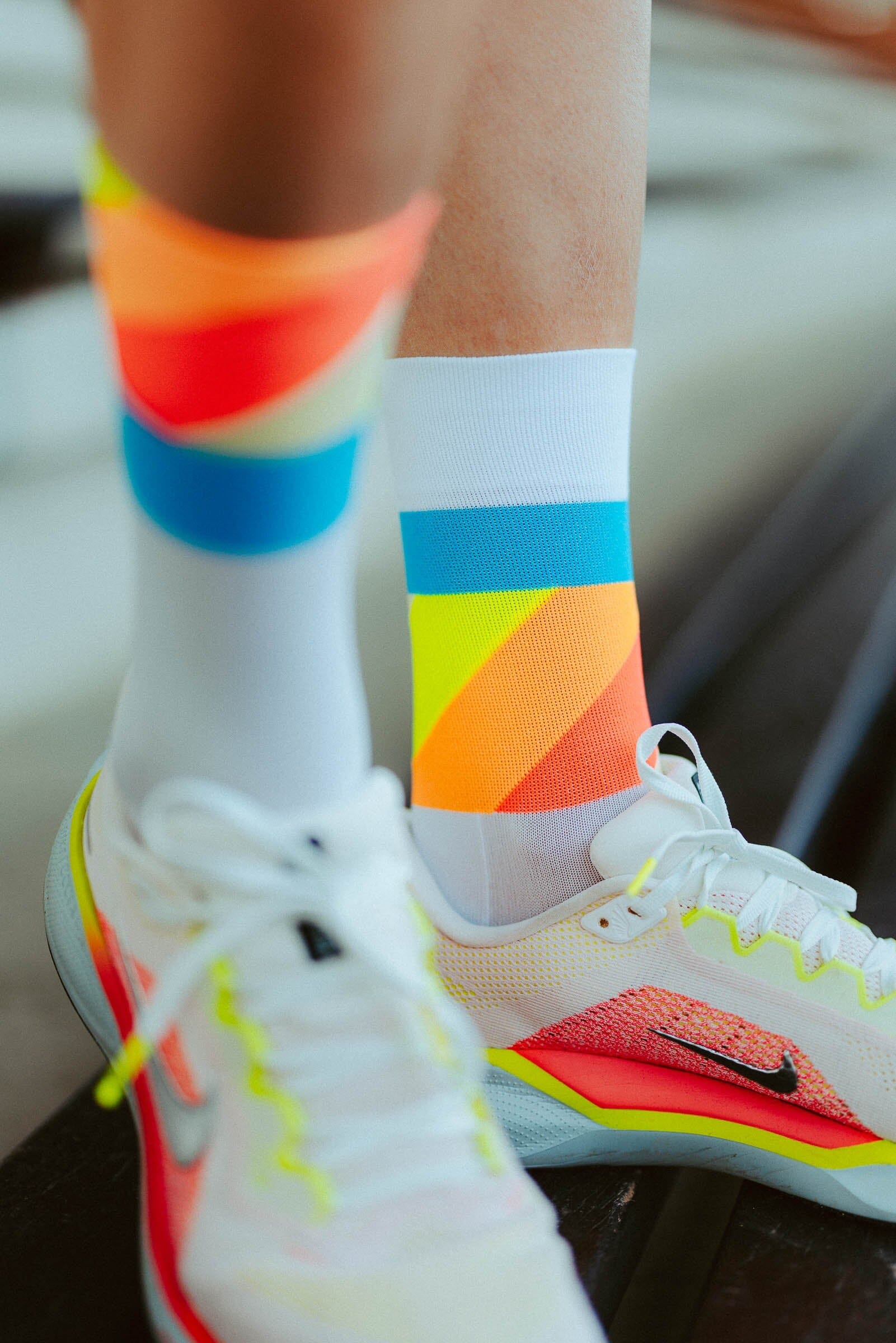INCYLENCE ULTRALIGHT STRIDES WHITE BLUE INFERNO Socks INCYLENCE