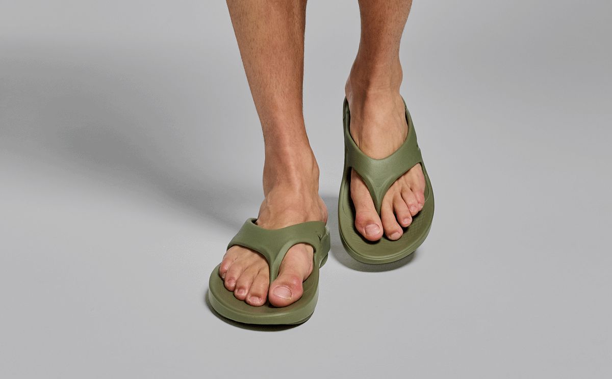 OOFOS Unisex OOriginal Thong Sandal - Foliage