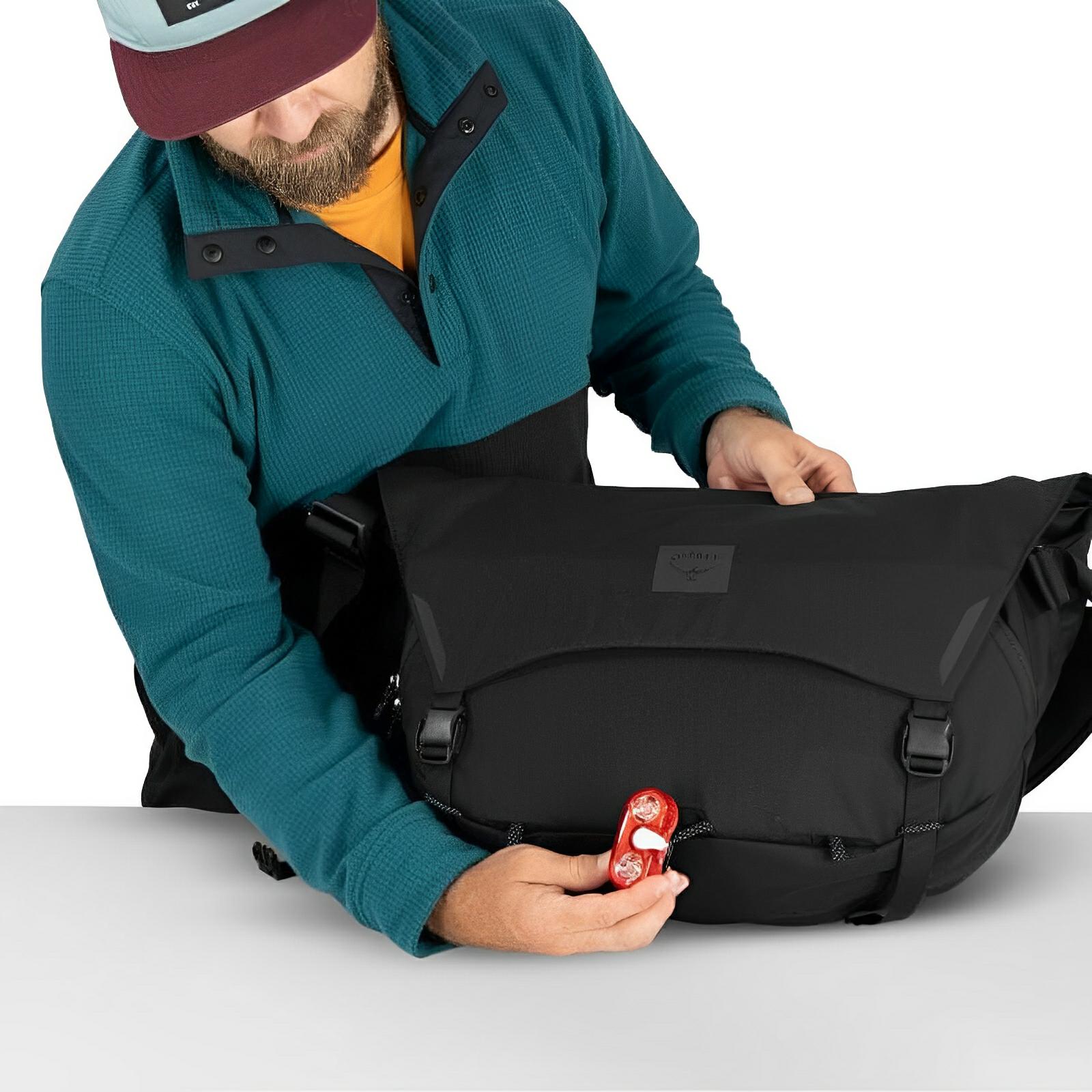 Osprey Metron 18 Messenger 