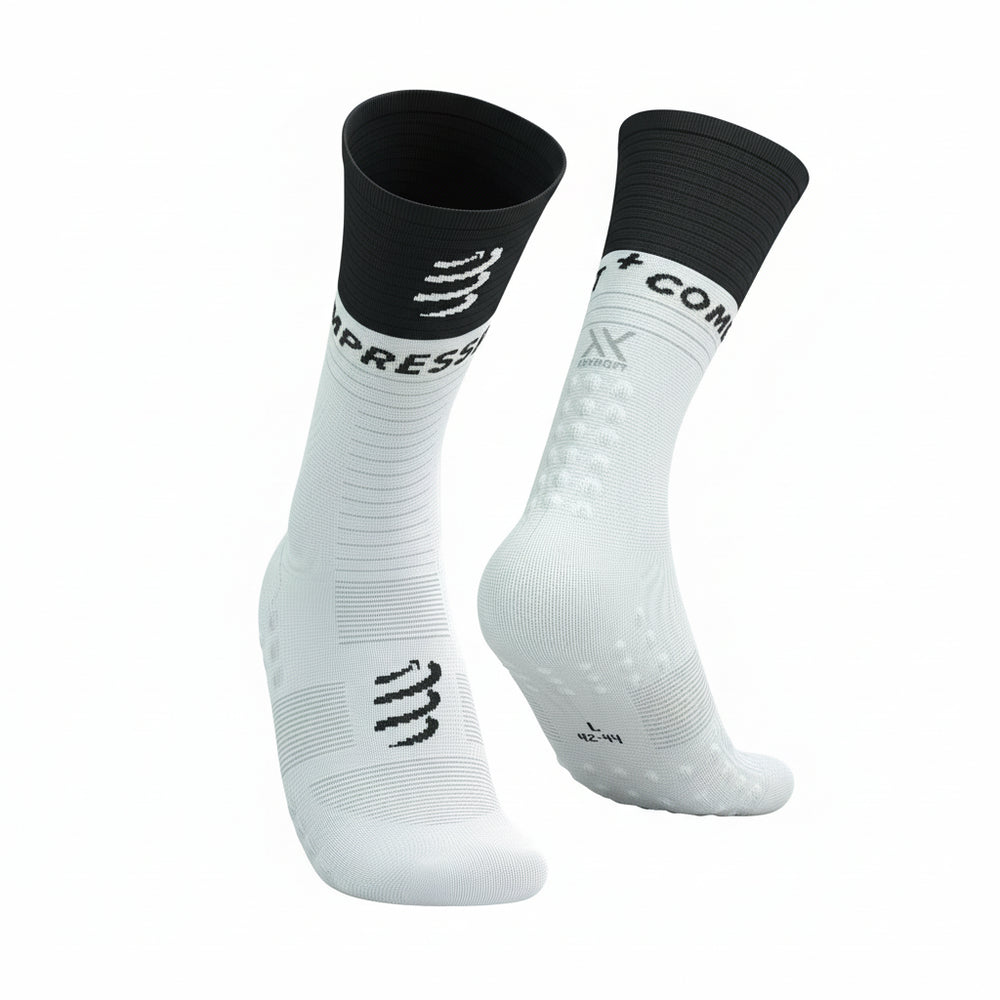 Compressport Mid Compression Socks V2.0 White/Black T1 (EU 35-38) 