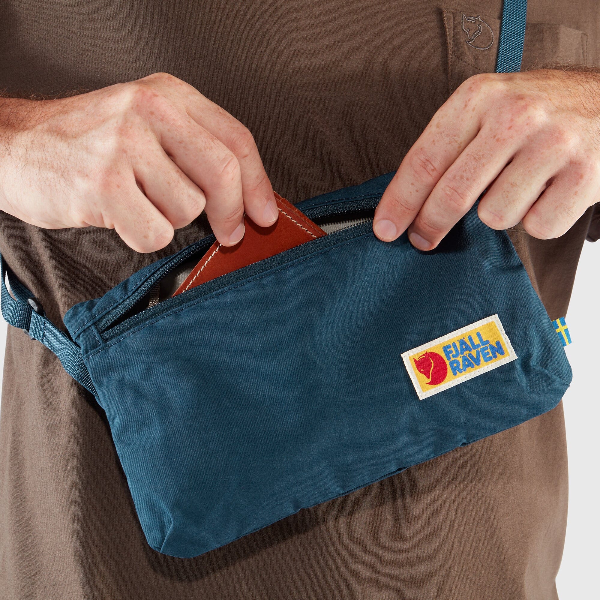 Fjallraven Vardag Pocket Messenger Bag 