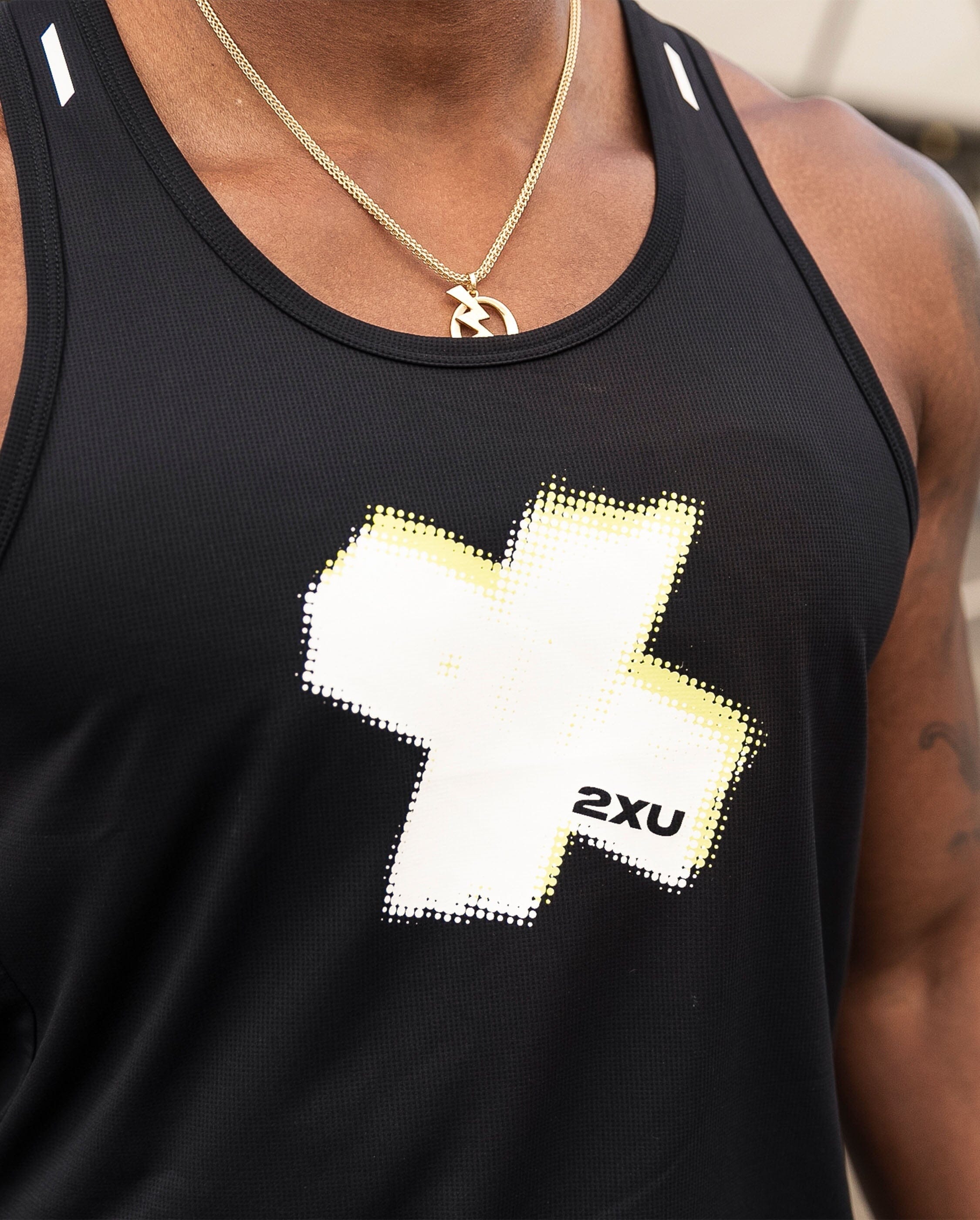 2XU Men's Light Speed Singlet MR6949A 