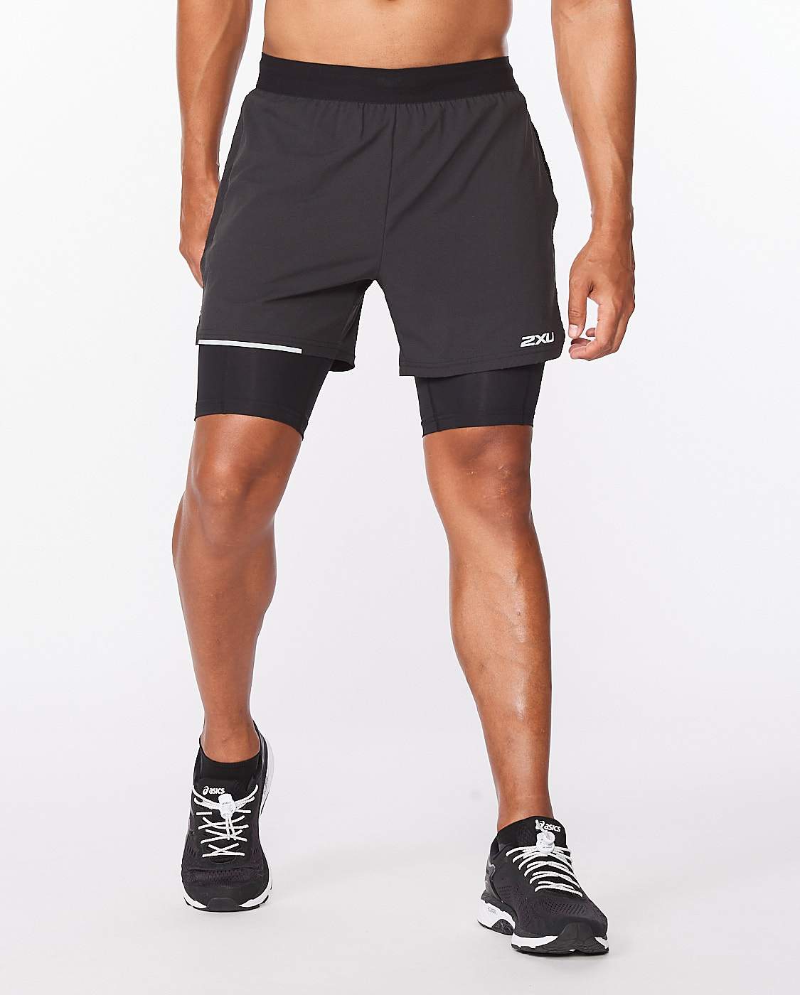 2XU Men's Aero 2-In-1 5" Shorts MR6535B Black/Silver Reflective XS 