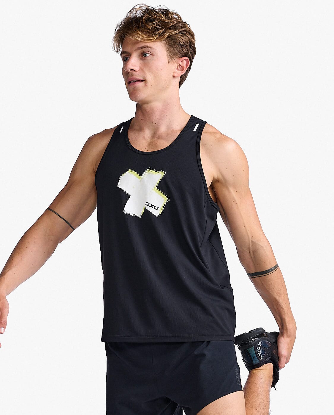 2XU Men's Light Speed Singlet MR6949A 