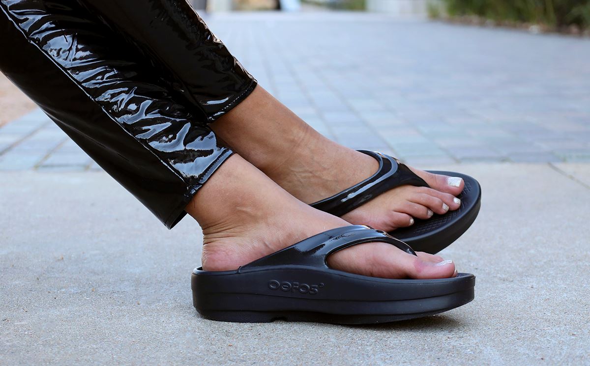 Women's OOmega OOlala Sandal - Black 