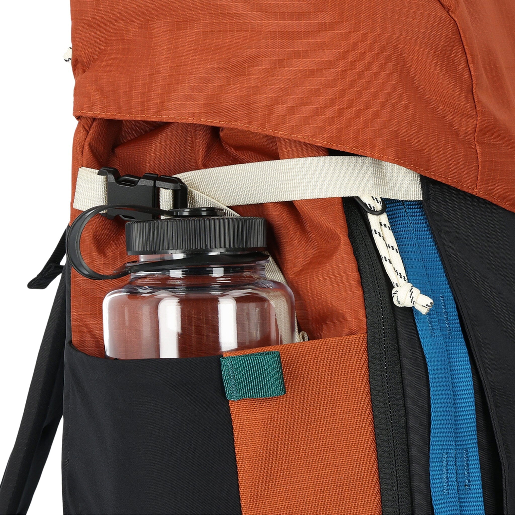 Mountain Pack 28L - Final Sale 