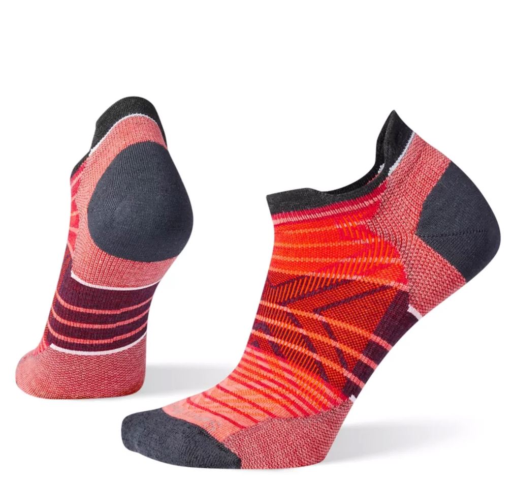 Smartwool Women's Run Zero Cushion Stripe Low Ankle Socks Bright Coral 494 M 