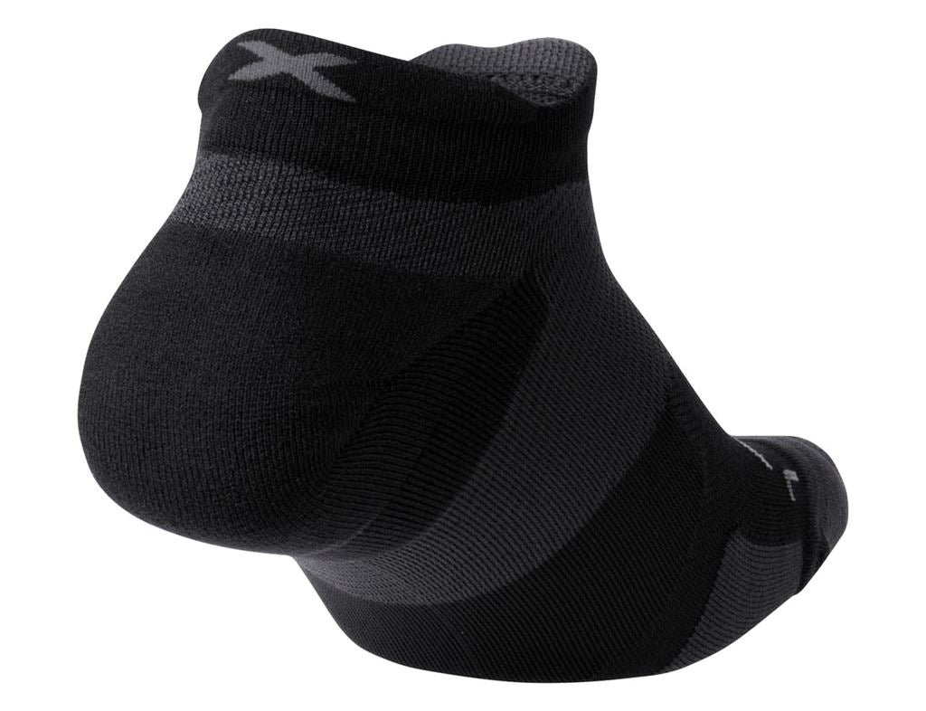 2XU Unisex Vectr Light Cushion No Show Socks UA5042E 