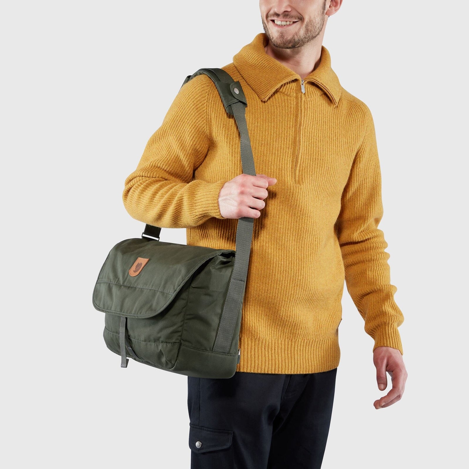 Fjallraven Greenland Shoulder Bag Deep Forest 