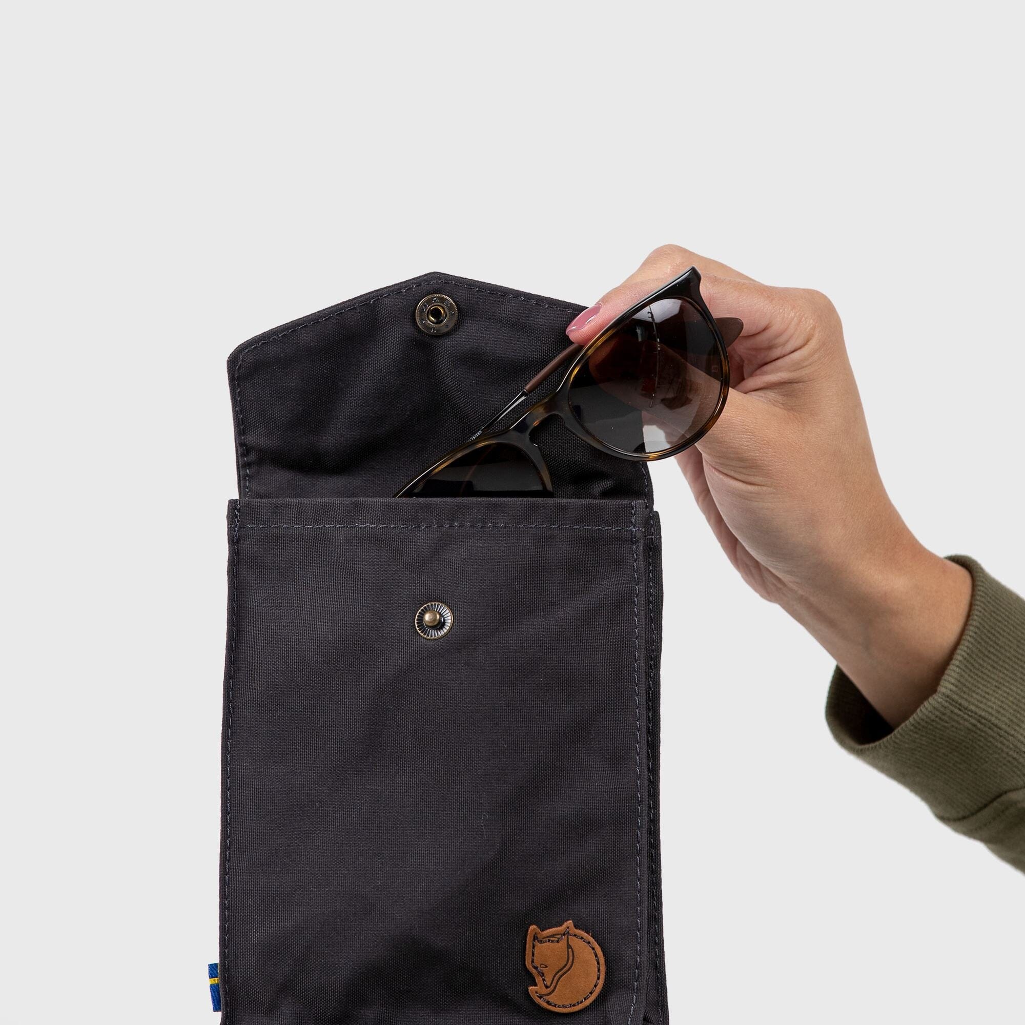Fjallraven Pocket Messenger Bag 