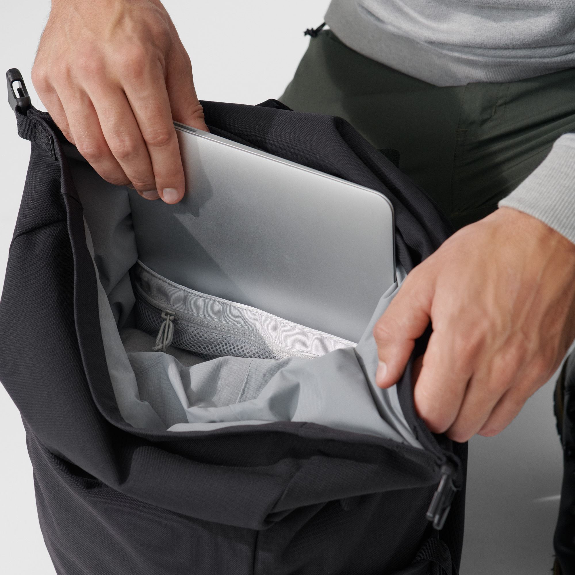 Fjallraven Ulvo Rolltop 30 Backpack 